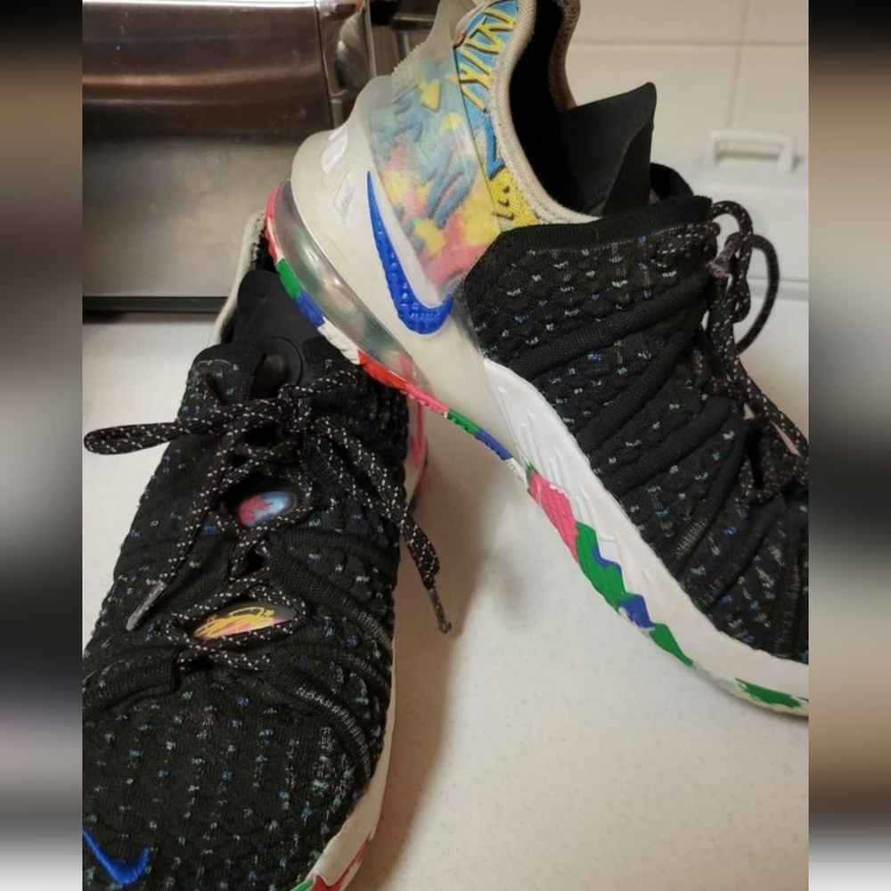 Nike lebron 18 shoes size 6y womens 8
